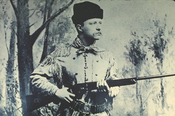 Theodore Roosevelt av elbisesi içinde, 1885 dolayları (s/b fotoğraf) by American Photographer