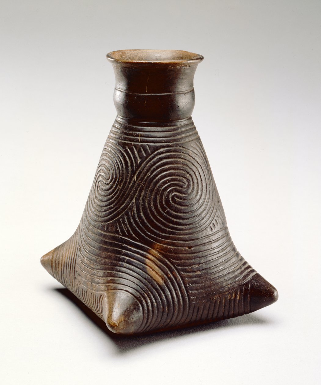 Caddo oyulmuş şişe, 1200-1500 (seramik) by American School