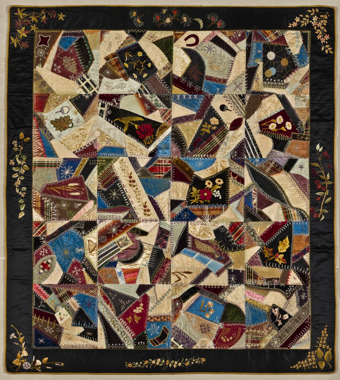 Crazy Quilt, c.1875-1900 (ipek, brokar ve kadife) by American School