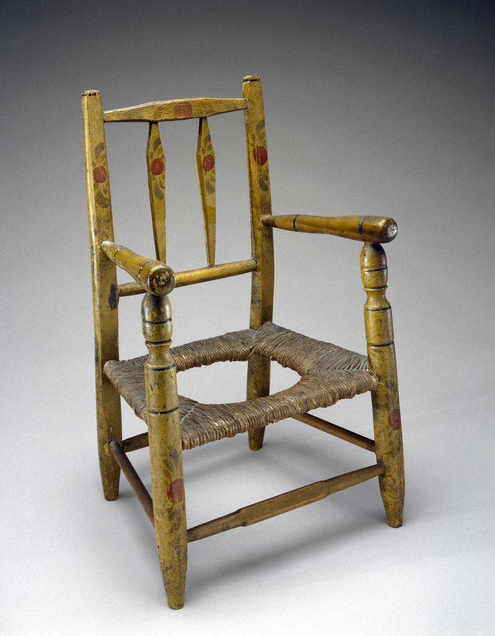 Delik Sandalye, c. 1800-1850 (tanımlanamayan ağaç, boya, fırça) by American School