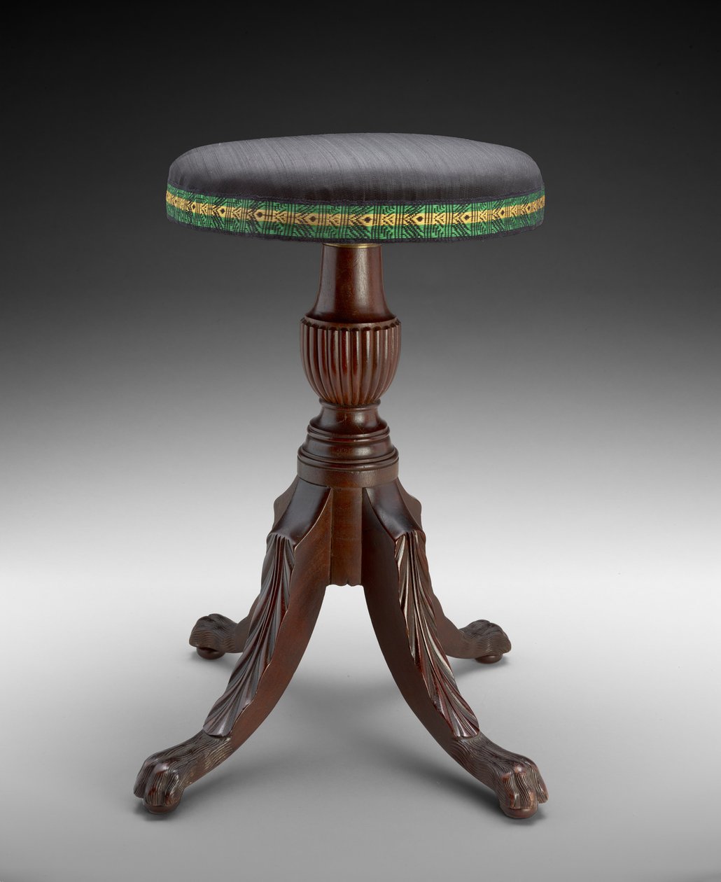 Müzik taburesi, c.1810-15 (maun; keten dokuma, at kılı ve çelik) by American School