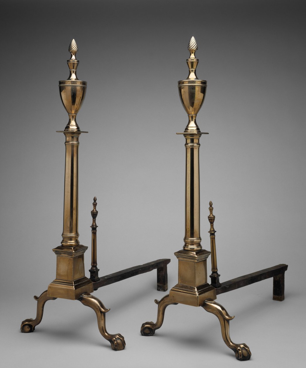 Andiron çifti by American School