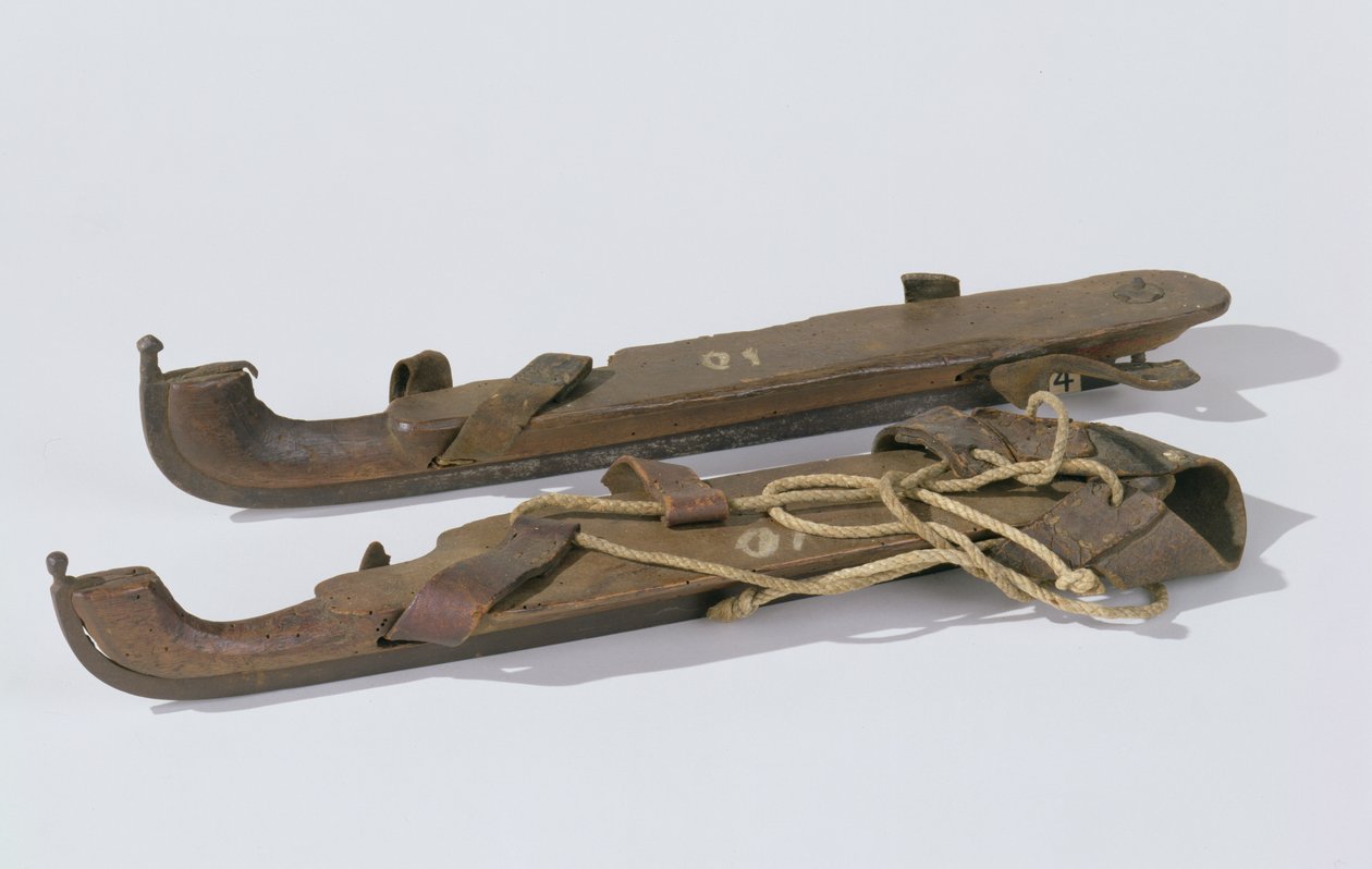 Bir Çift Buz Pateni, 1825-75 (ahşap, demir, deri, elyaf) by American School