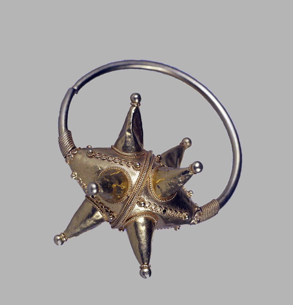 Altın kolye Kolt, 11.-12. yüzyıl by Ancient Russian Art