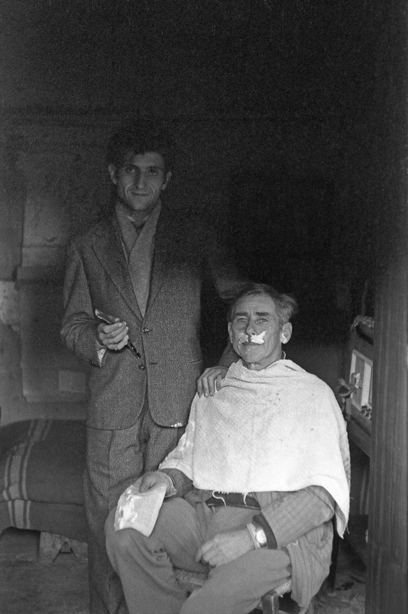 THE SHANGHAI NEIGHBORHOOD BARBER, Crotone by Ando Gilardi