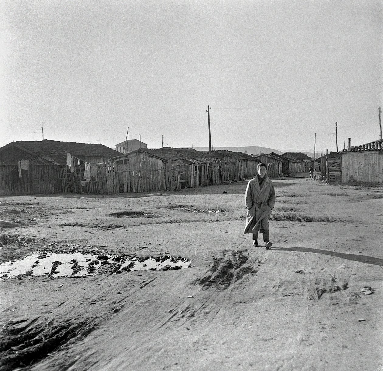 ÇALIŞMA BÖLGESI by Ando Gilardi
