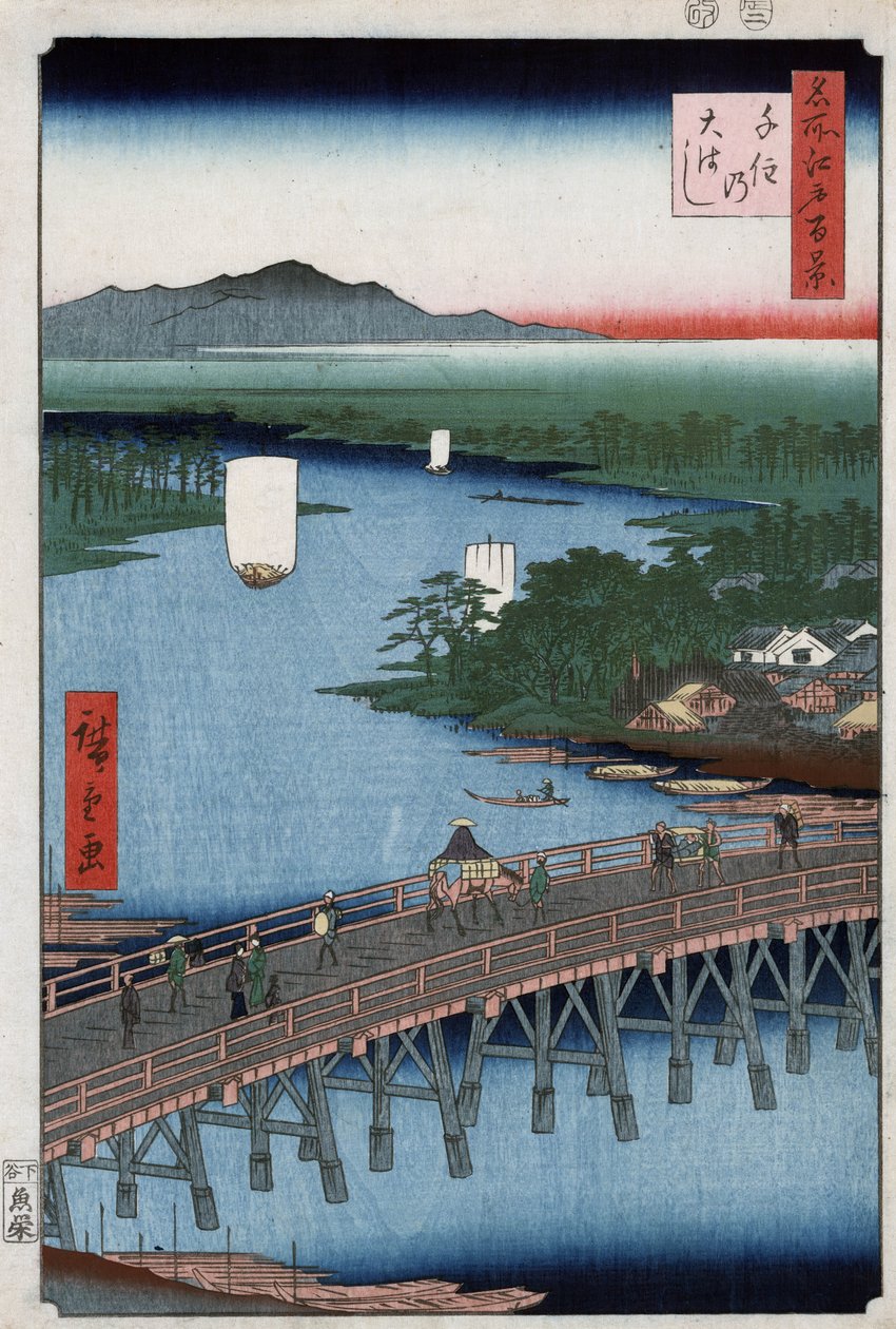 Sumida Nehri'ni geçen büyük Senju köprüsü, arka planda dağlar, Ando Hiroshige'nin gravürü by Ando or Utagawa Hiroshige