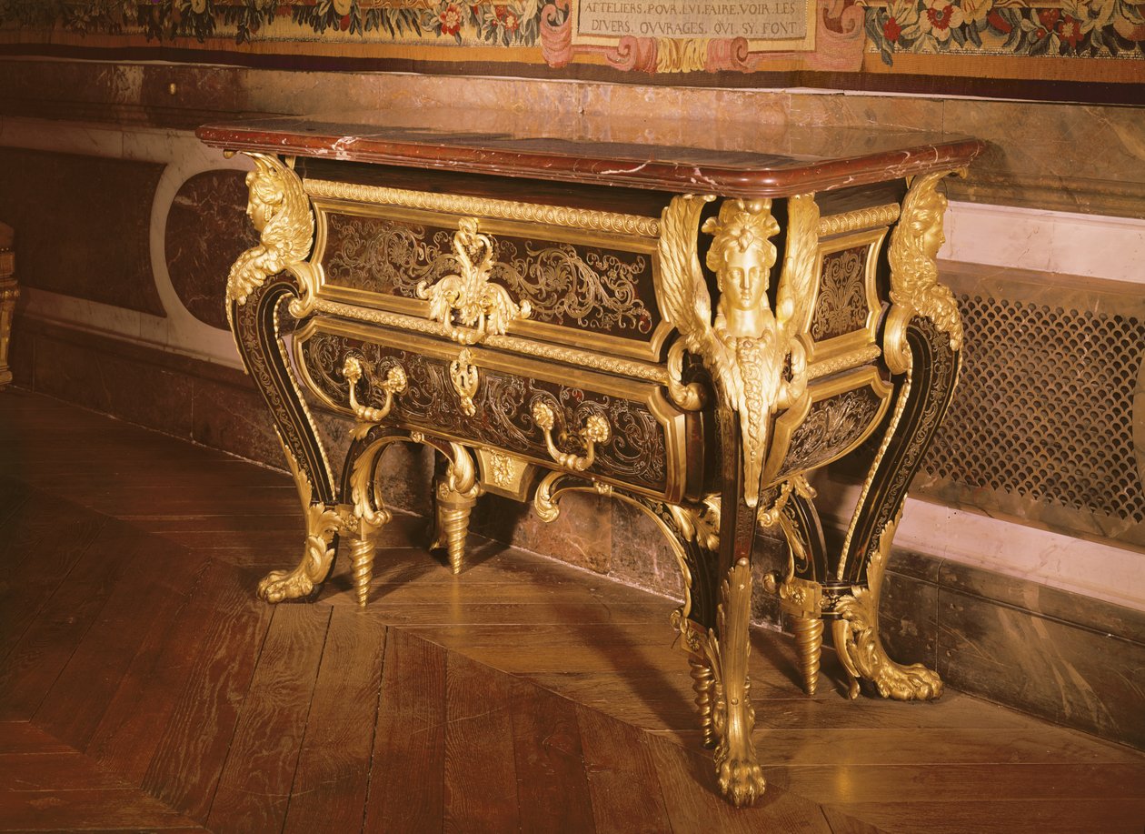 Mazarine komodin (ahşap, bronz ve mermer) by Andre Charles Boulle