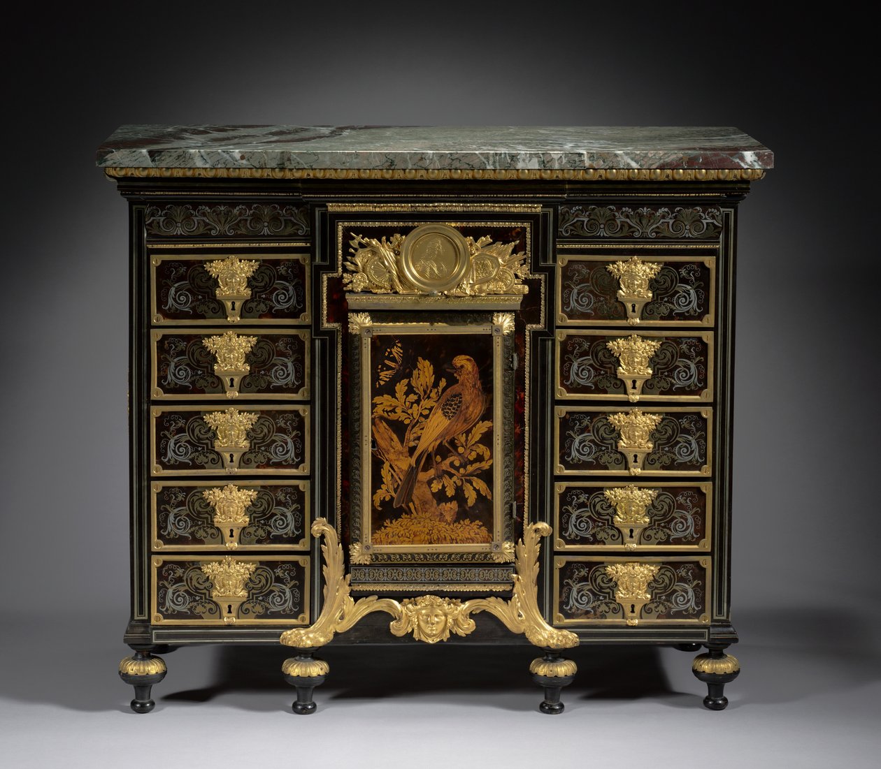 Abanoz Dolap, c.1690 (metal ve kaplumbağa kabuğundan kakma, ahşap) by Andre Charles Boulle
