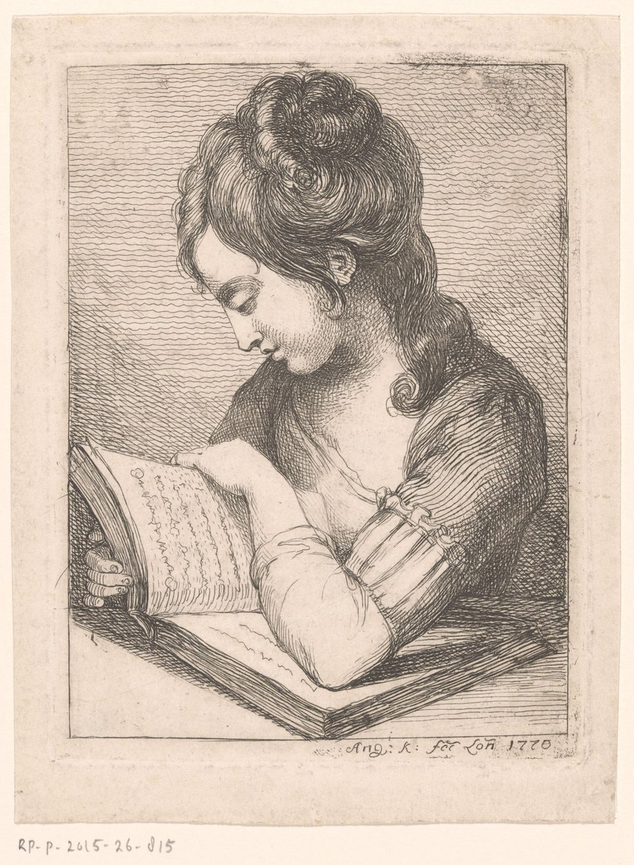 Genç bir kadın masada kitap okuyor, dirseğini bir kitaba dayamış. by Angelica Kauffmann