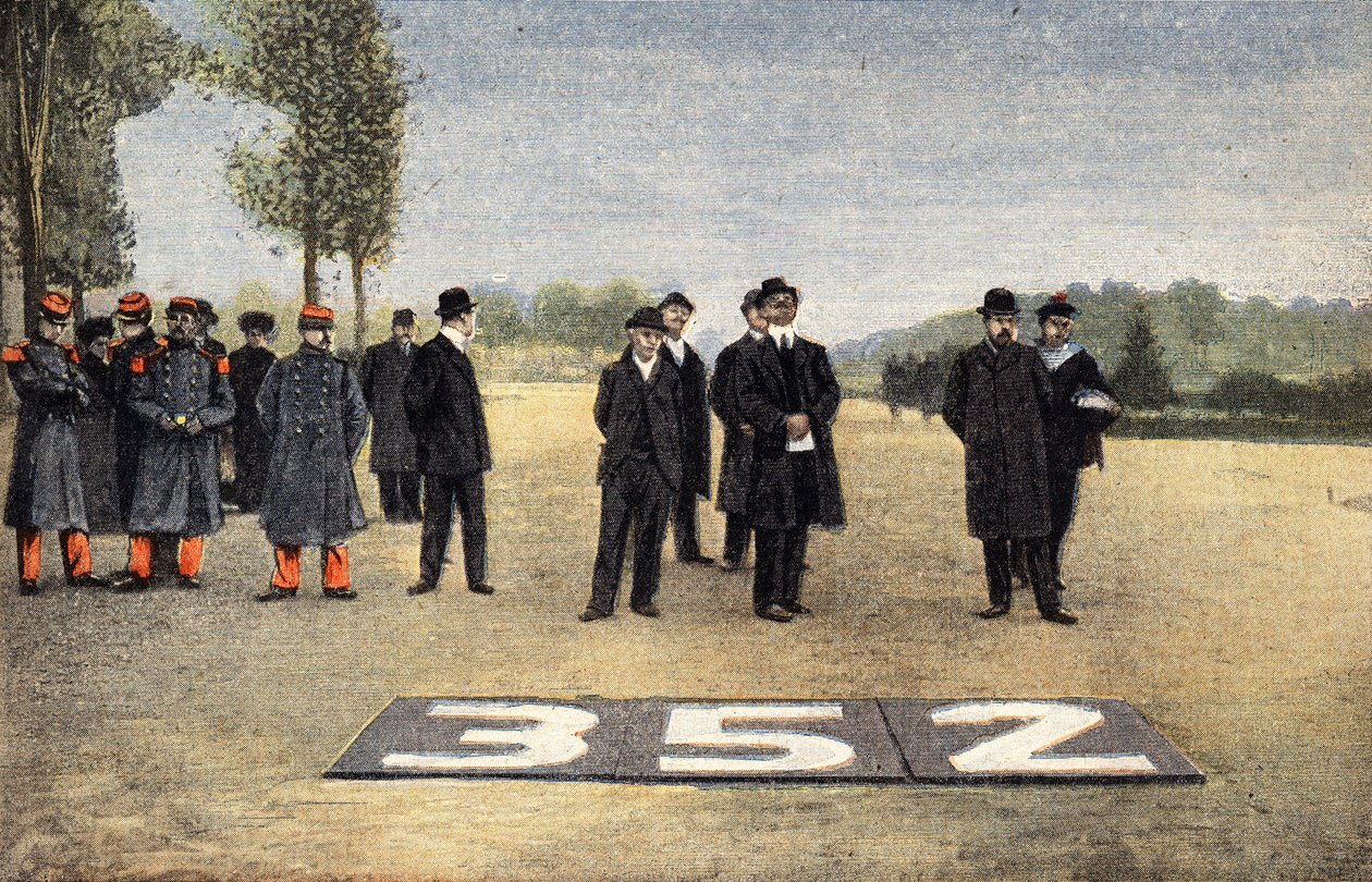 Fransız havacılığı: Hava yollarının izi. Oymak. 6/11/1910 tarihli “Le petit parisien” gazetelerinden biri. Özel koleksiyon. by Anonymous Anonymous