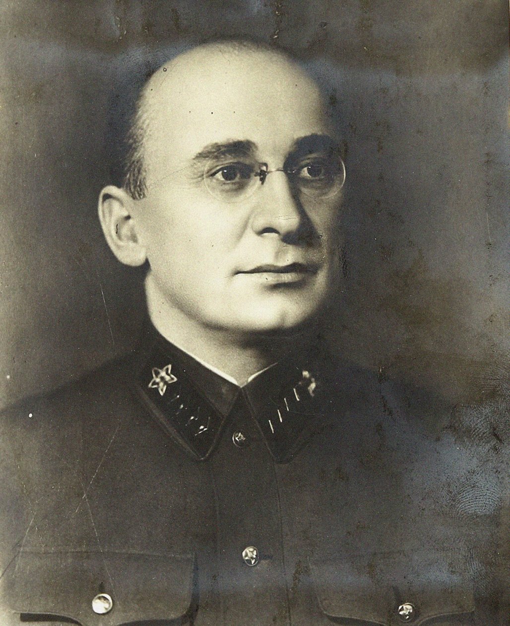 Lavrenti Beria - Lavrentiy Pavlovich Beria - Anonim. Fotoğraf by Anonymous Anonymous
