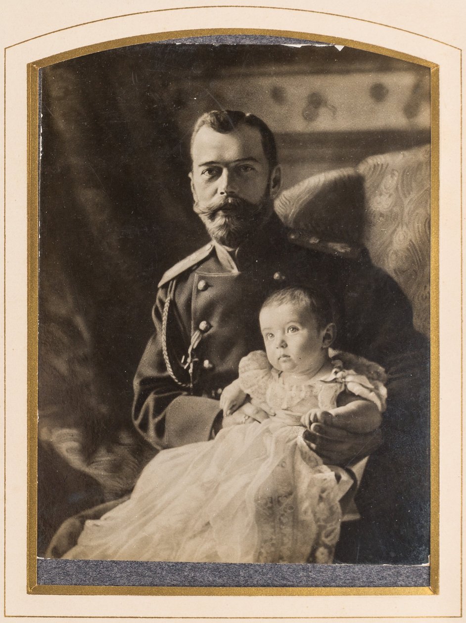 Çar Nicolas II ve le tsarevitch Alexis (1904-1917) - Çar Nicholas II ve Çarevich Alexei, Anonim . Albümin Fotoğrafı by Anonymous Anonymous