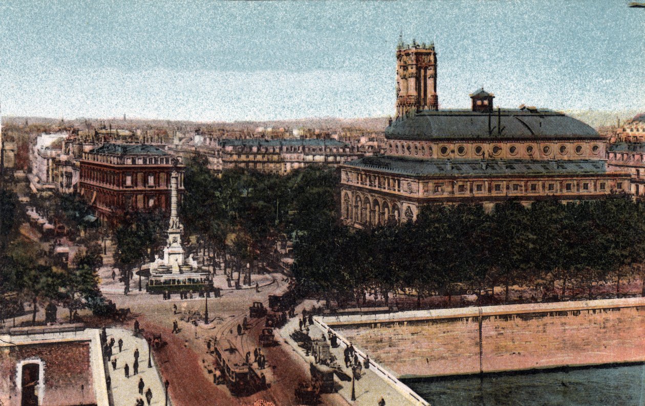 Paris: Place du Chatelet ve Sarah-Bernhardt Tiyatrosu