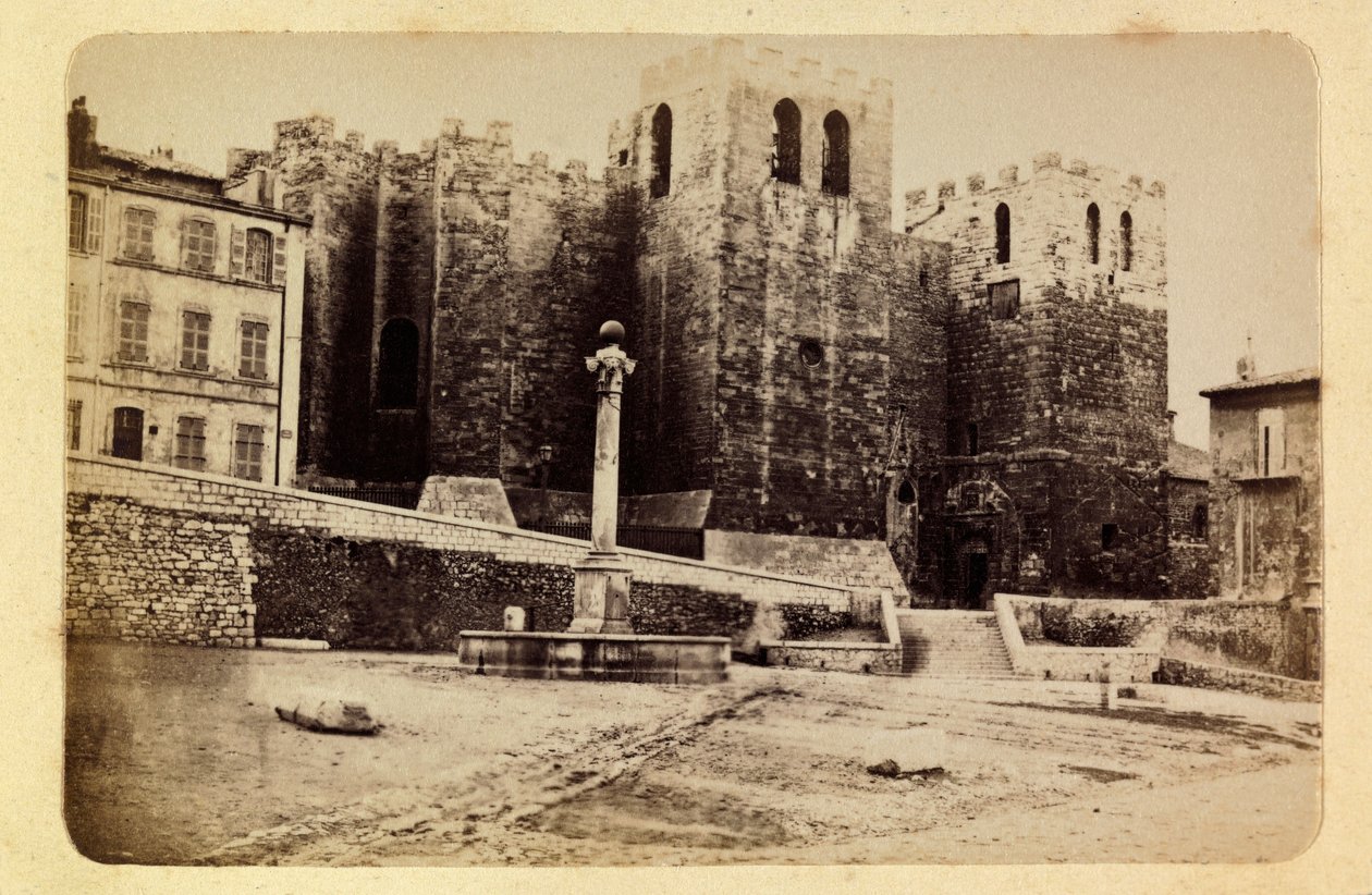 1885-1890 civarında Marsilya şehri ve çevresi: Aziz Victor Kilisesi, Özel koleksiyon by Anonymous Anonymous