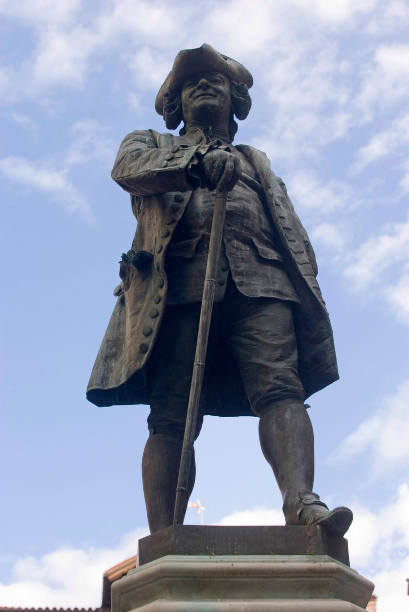 Carlo Osvaldo Goldoni Anıtı (bronz) by Antonio Dal Zotto