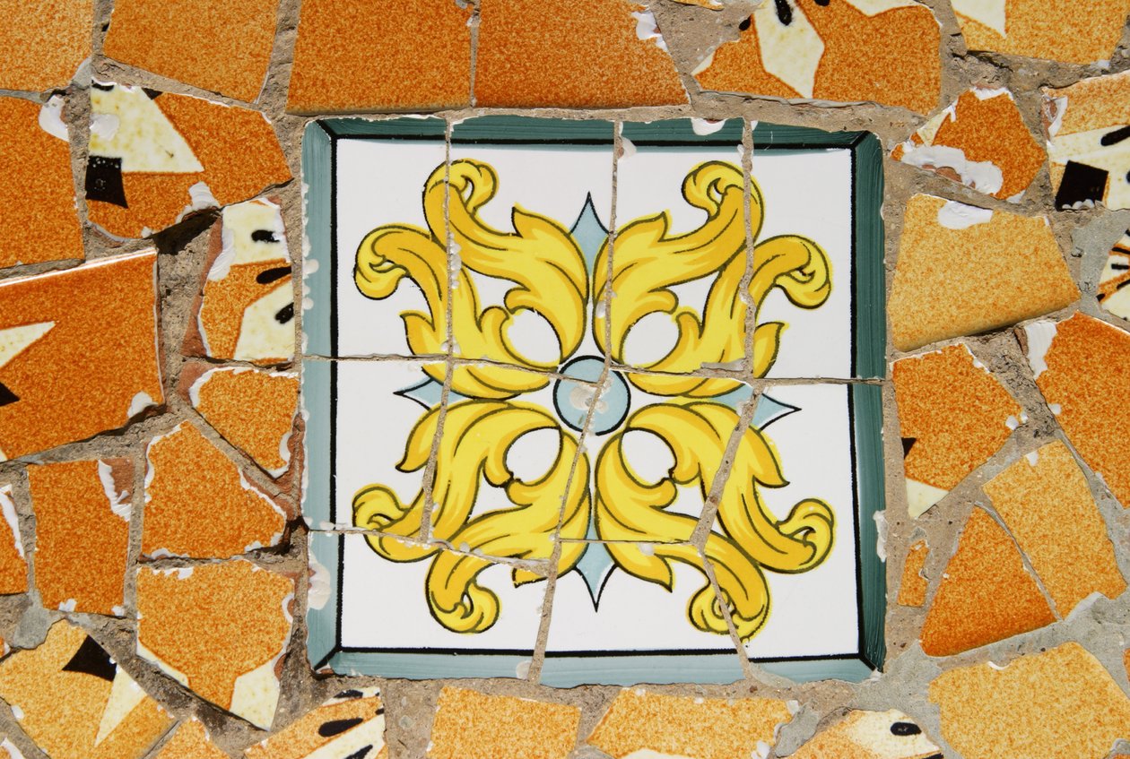Seramik karo, 1900-14 (seramik) by Antonio Gaudi
