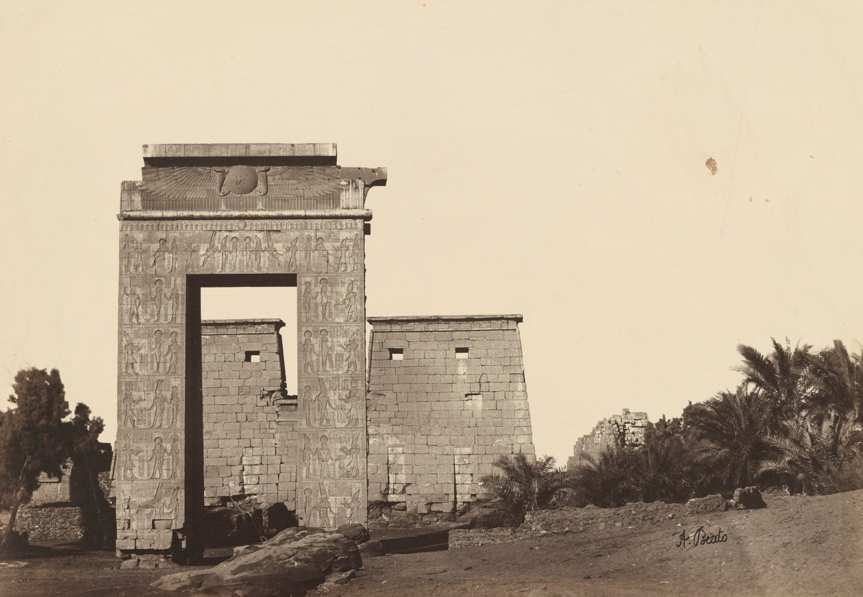 Karnak: Khonsu Kapısı by Antonio Beato