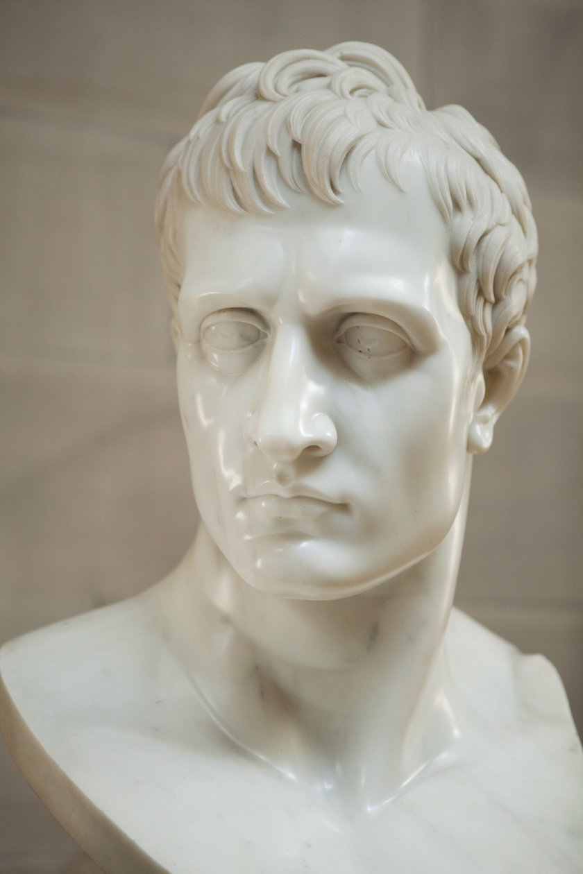 Napolyon Bonapart (mermer) by Antonio Canova