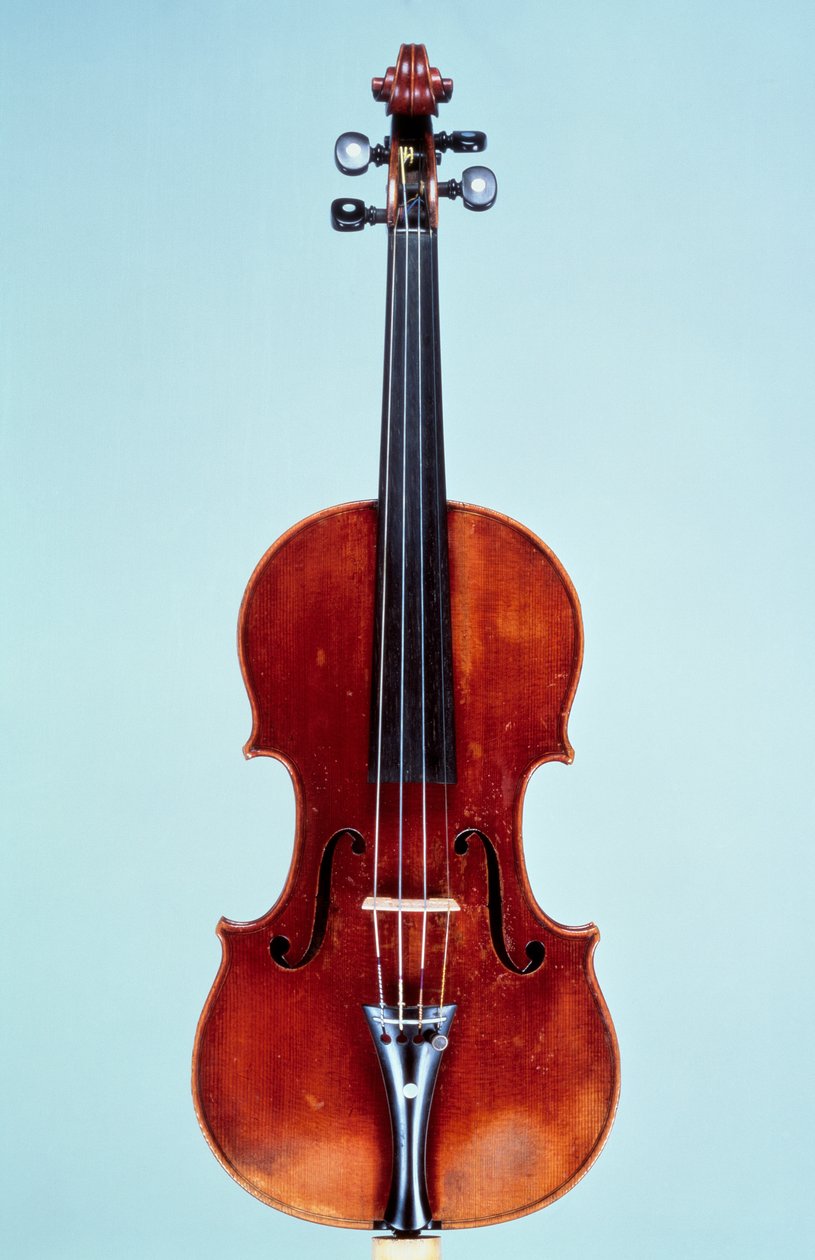 Keman by Antonio Stradivari