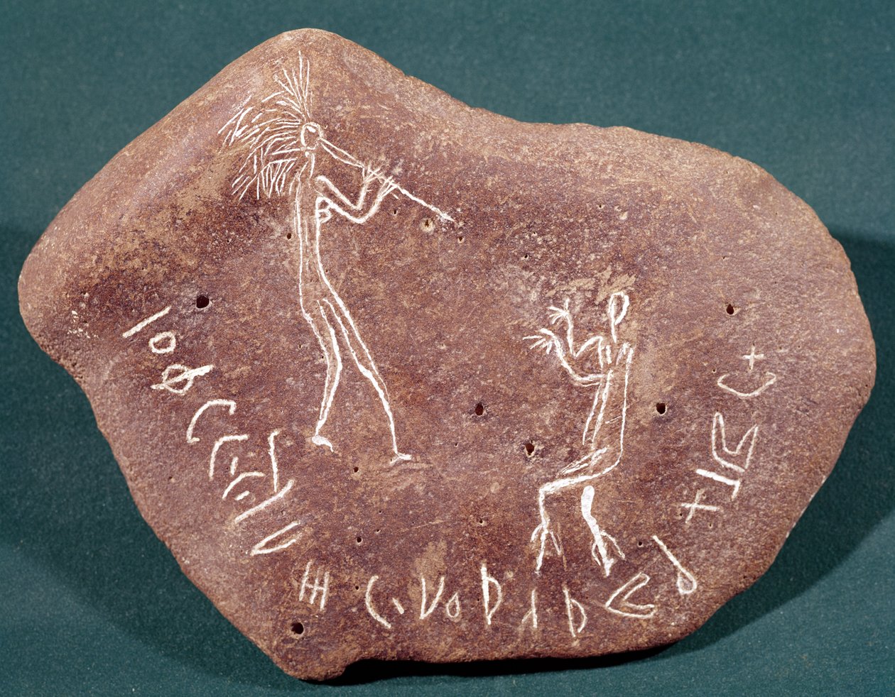 Dansçı, flütçü ve safaitik bir yazıt ile yazılı taş, MÖ 1. yy - MS 3. yy by Arabic School