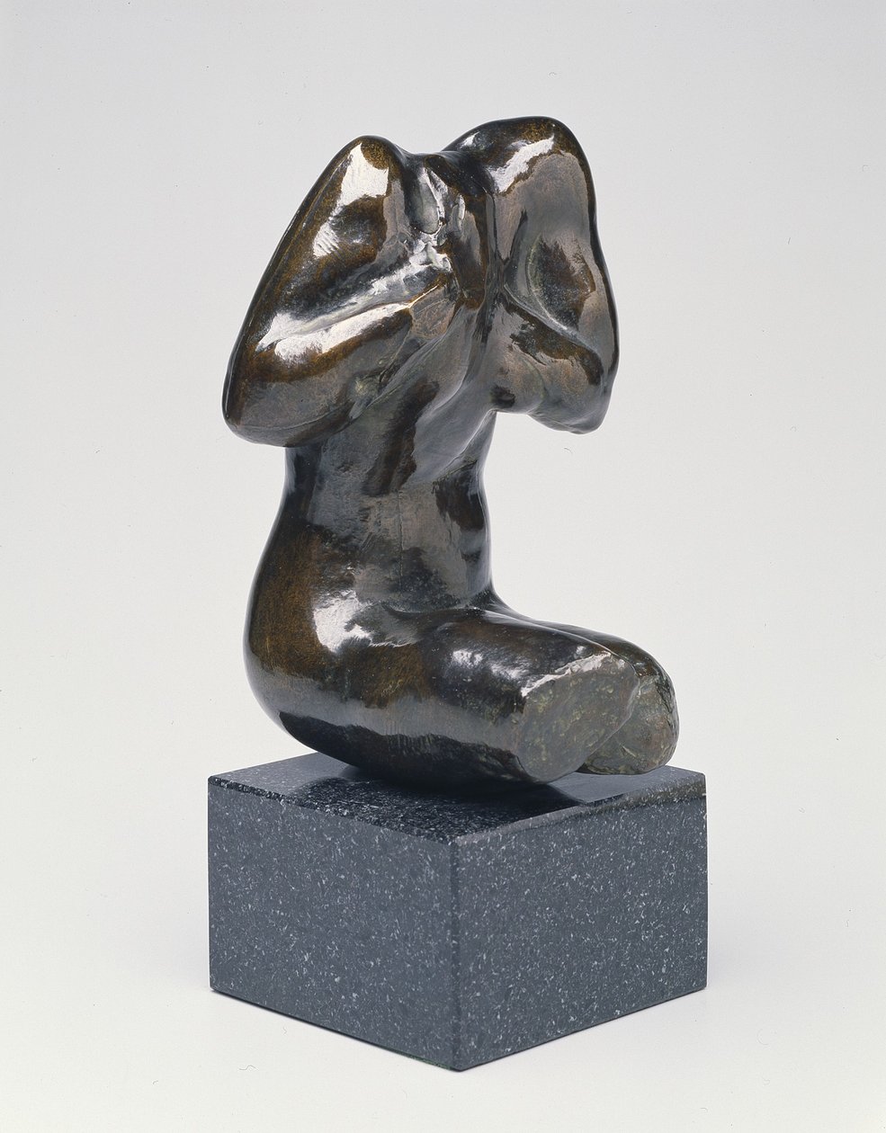 Küçük Oturan Kadın Gövde, modern döküm (bronz) by Auguste Rodin