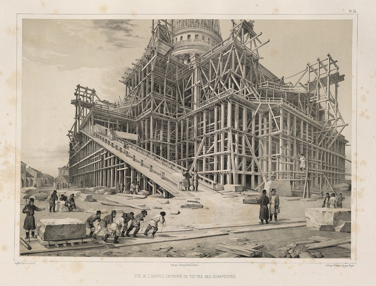Ahşap iskele ile çevrili Katedral