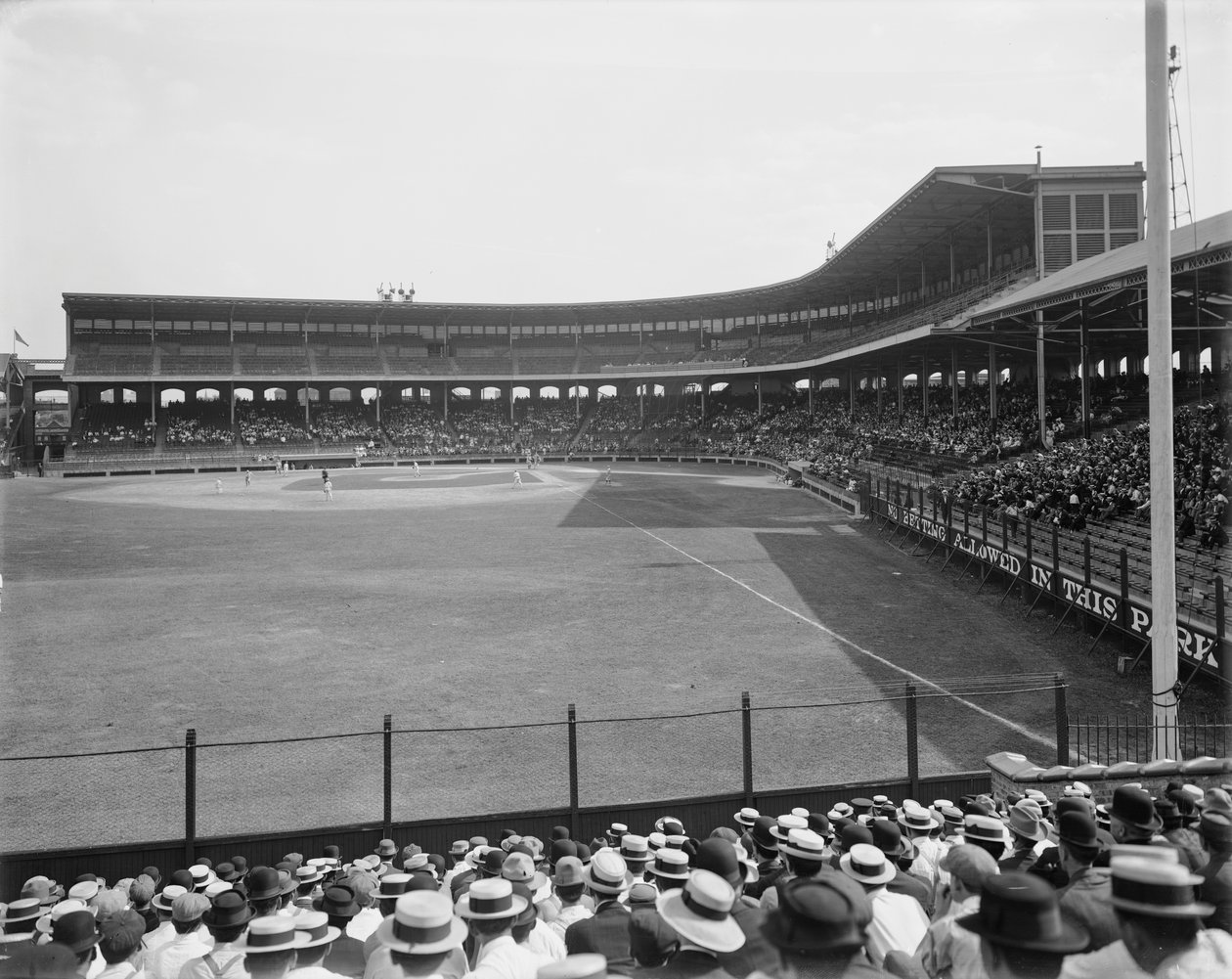 Comiskey Park, Chicago, Illinois, ABD, c.1910 (s/b fotoğraf) by Barnes and Crosby