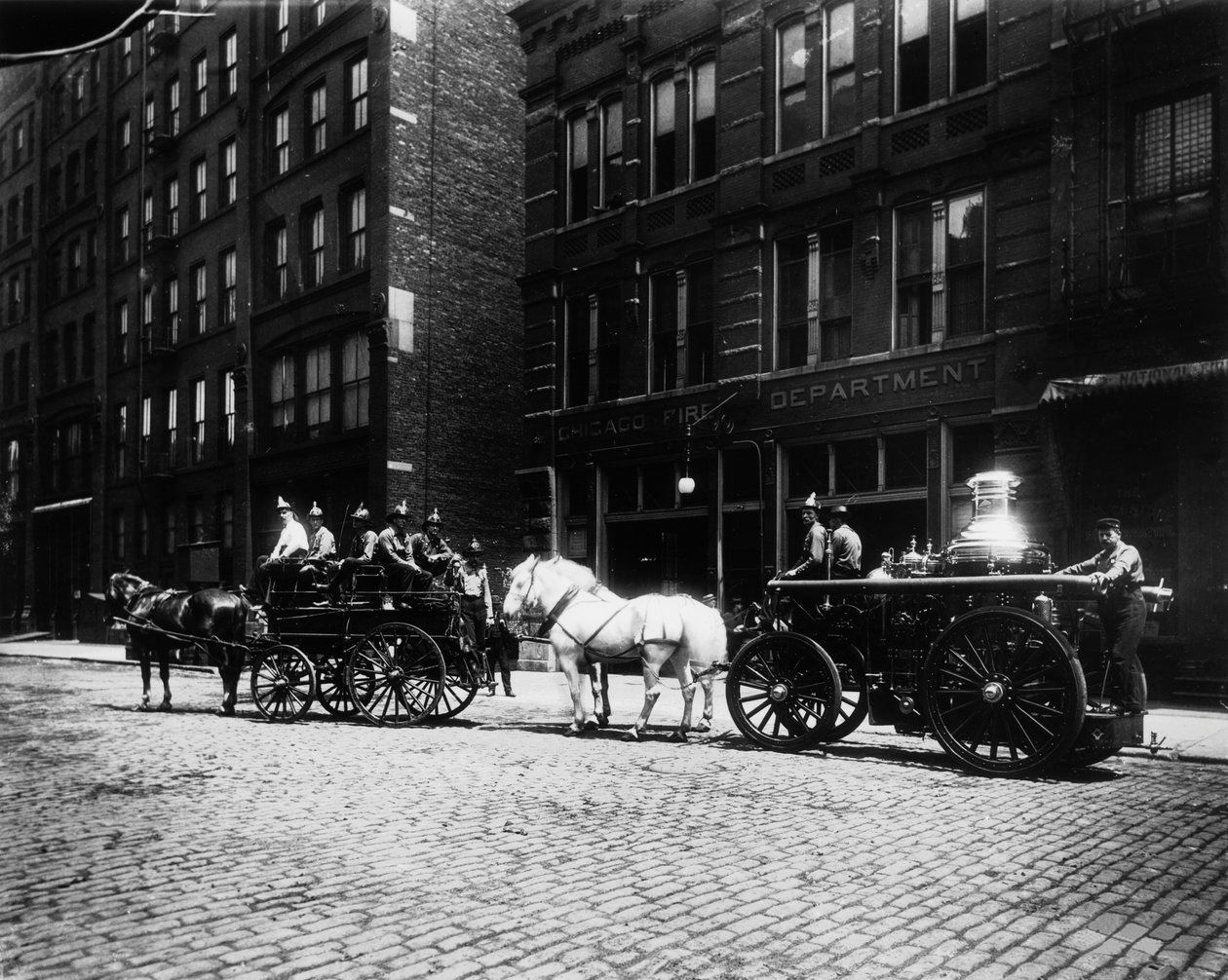 Engine House No. 40, Chicago, Illinois, ABD dışındaki itfaiye araçları, c.1905 (s/b fotoğraf) by Barnes and Crosby