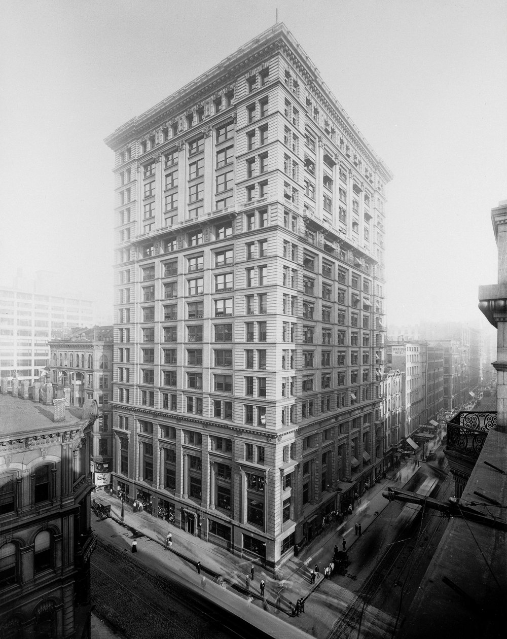 Tribün binası, Chicago, Illinois, ABD by Barnes and Crosby