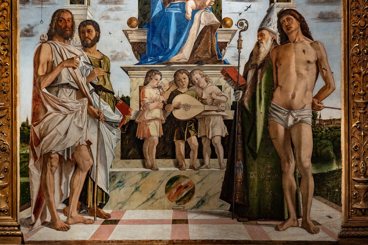 Azizler arasında bebek İsa ile tahtta oturan Madonna, detay by Bartolomeo Montagna