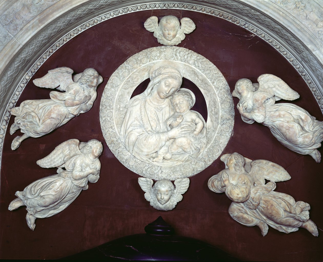 Tomb of Filippo Strozzi 1428-91 in the Strozzi Chapel, detail of the Virgin and Child with angels, 1491-95 marble detail of 208700 by Benedetto da Maiano