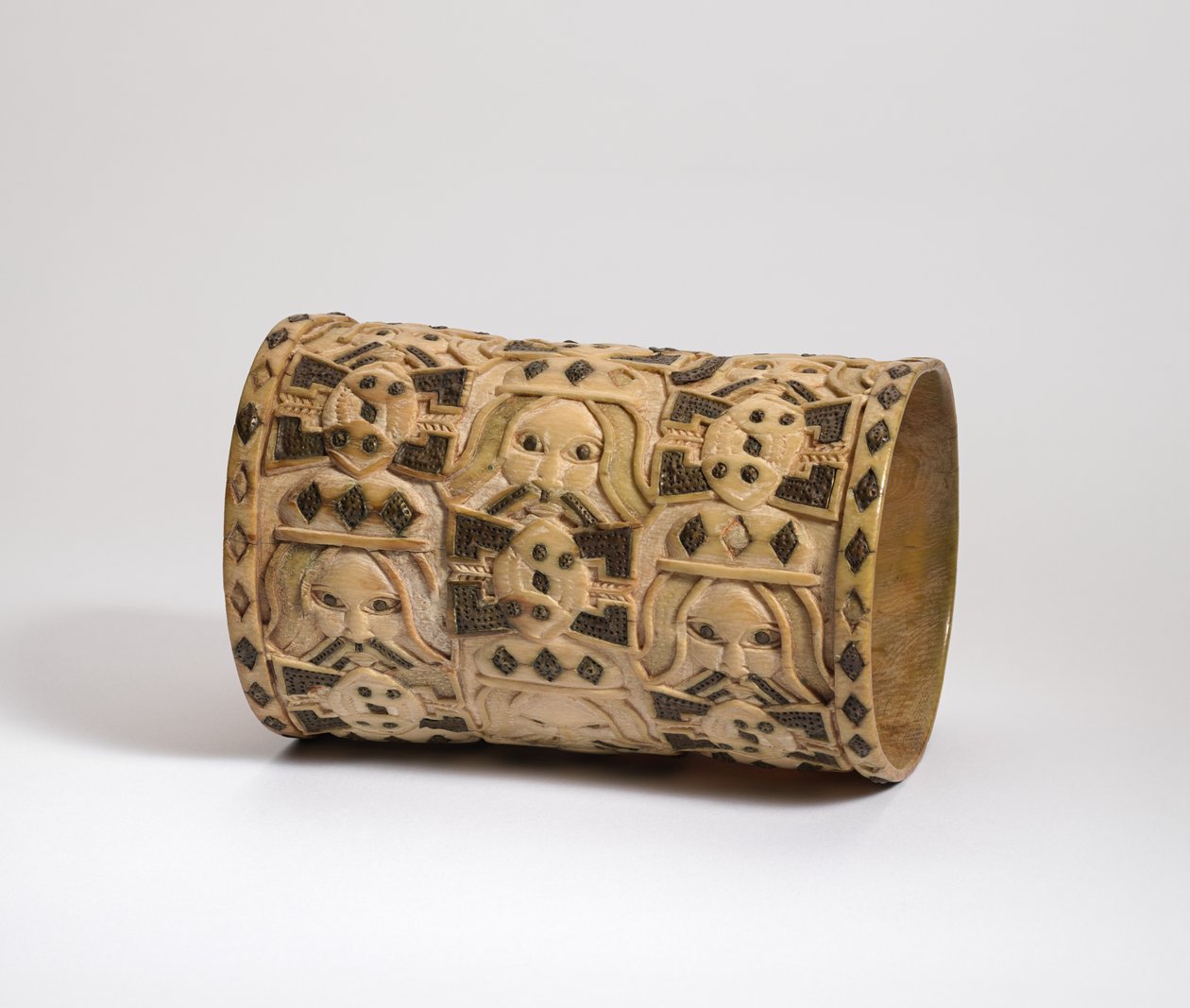 Edo Bilezik by Benin