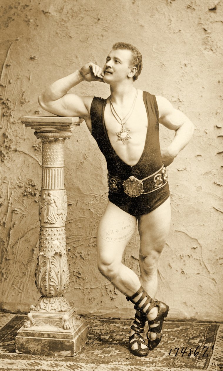 Eugen Sandow, klasik antik Greko-Romen pozunda, 1894 dolayları by Benjamin J. Falk