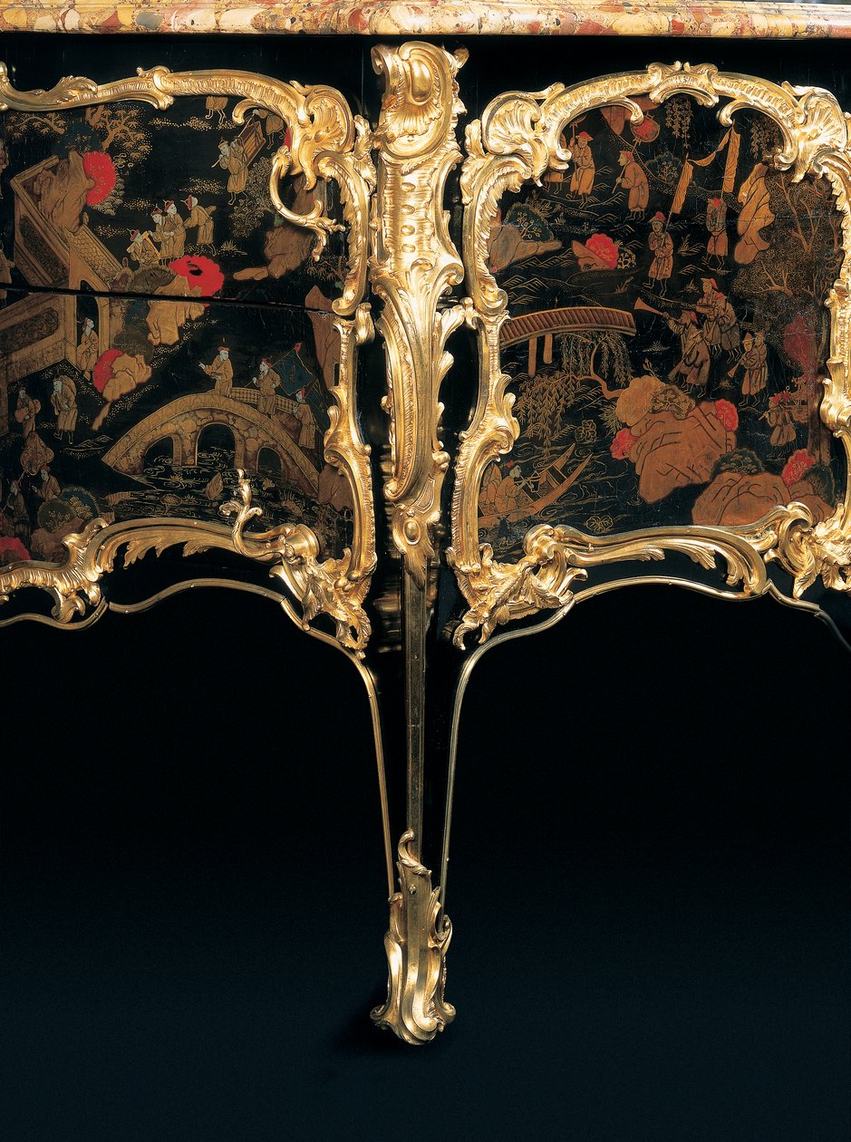 Louis XV şifonyer by Bernard van Risenburgh II