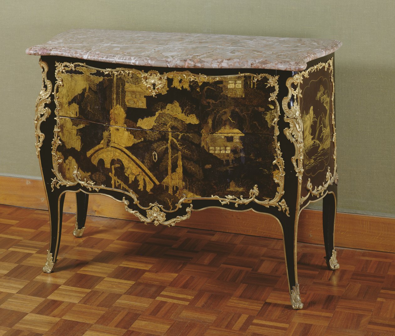 Louis XV Komodin (altın kaplama ahşap, bronz ve mermer) by Bernard van Risenburgh II