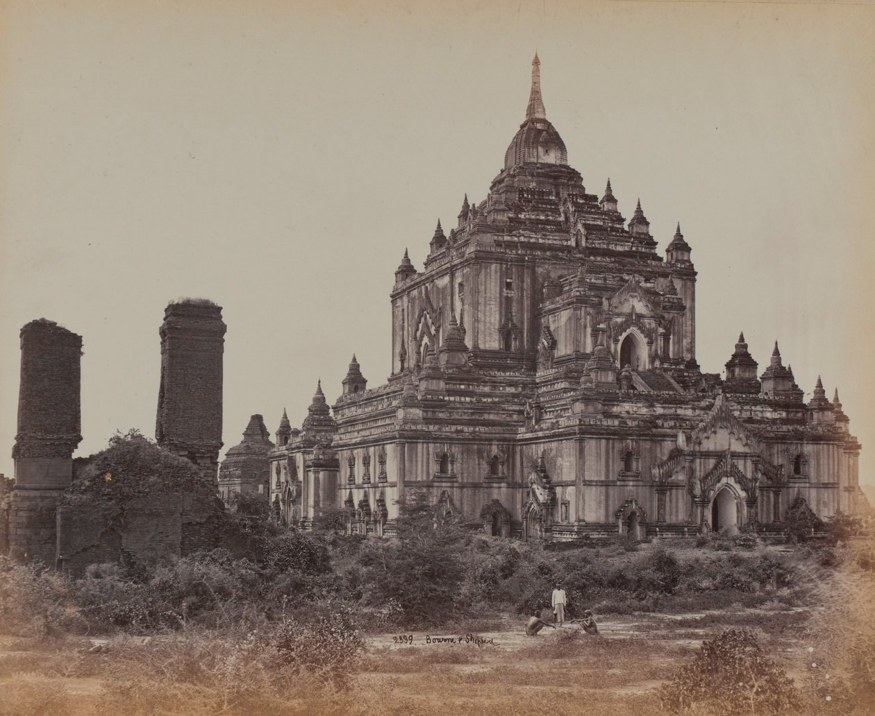 Eski Tuğla Pagoda by British Photographer