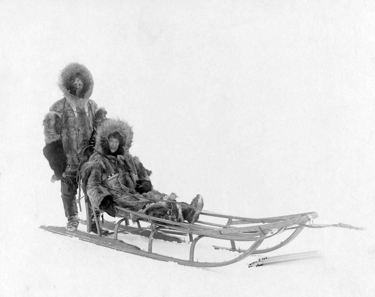 Çift Köpek Kızağı, Nome, Alaska by Brothers Lomen