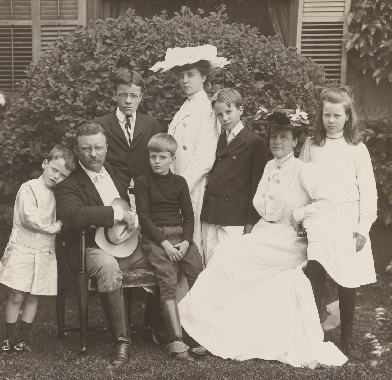 Başkan Theodore Roosevelt, eşi Edith ve ailesi by Brothers Pach