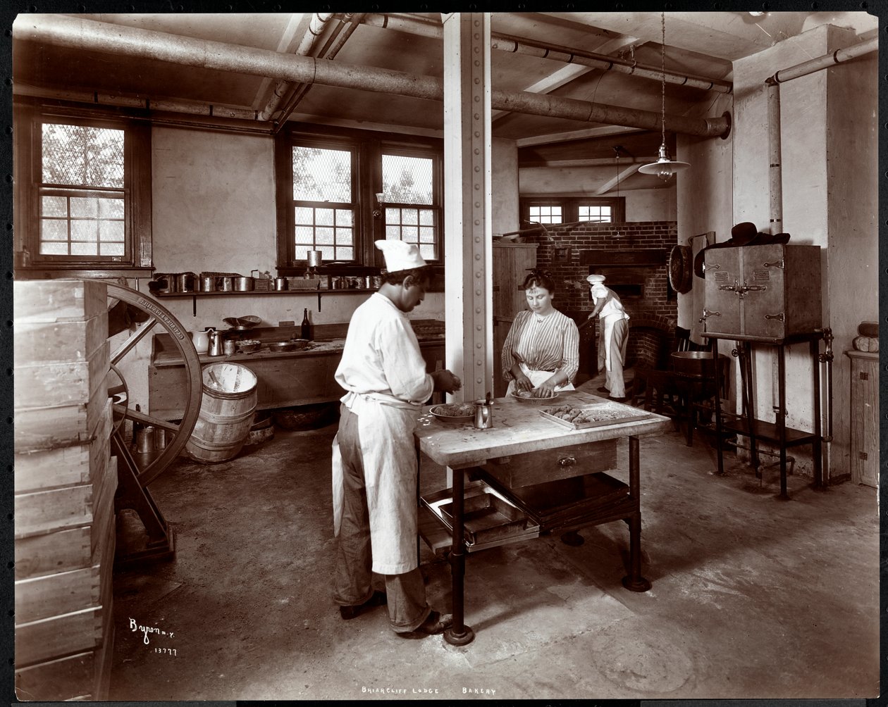 Briarcliff Lodge Bakery, 1902 (gümüş jelatin baskı) by Byron Company