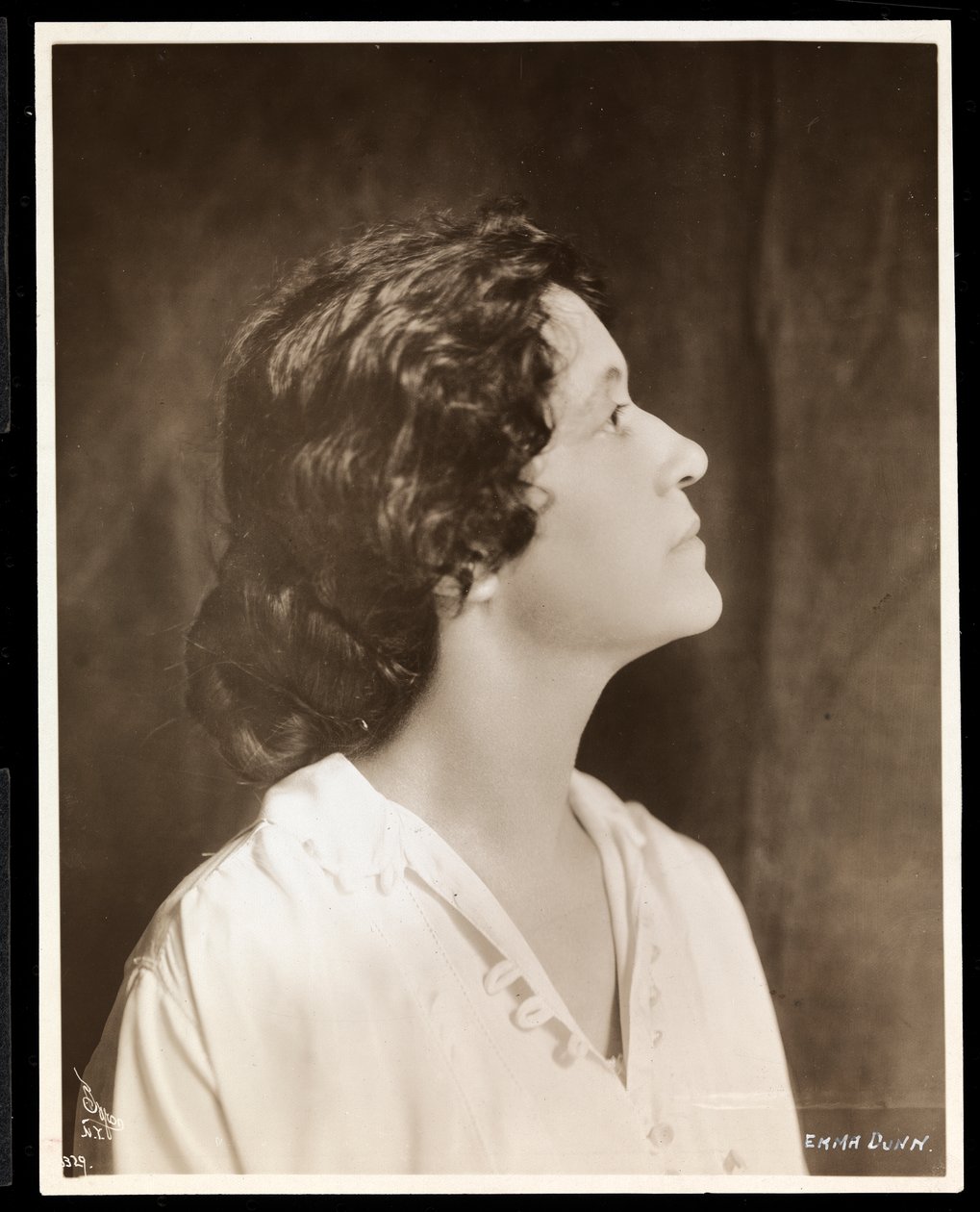 Emma Dunn, c.1915 (gümüş jelatin baskı) by Byron Company