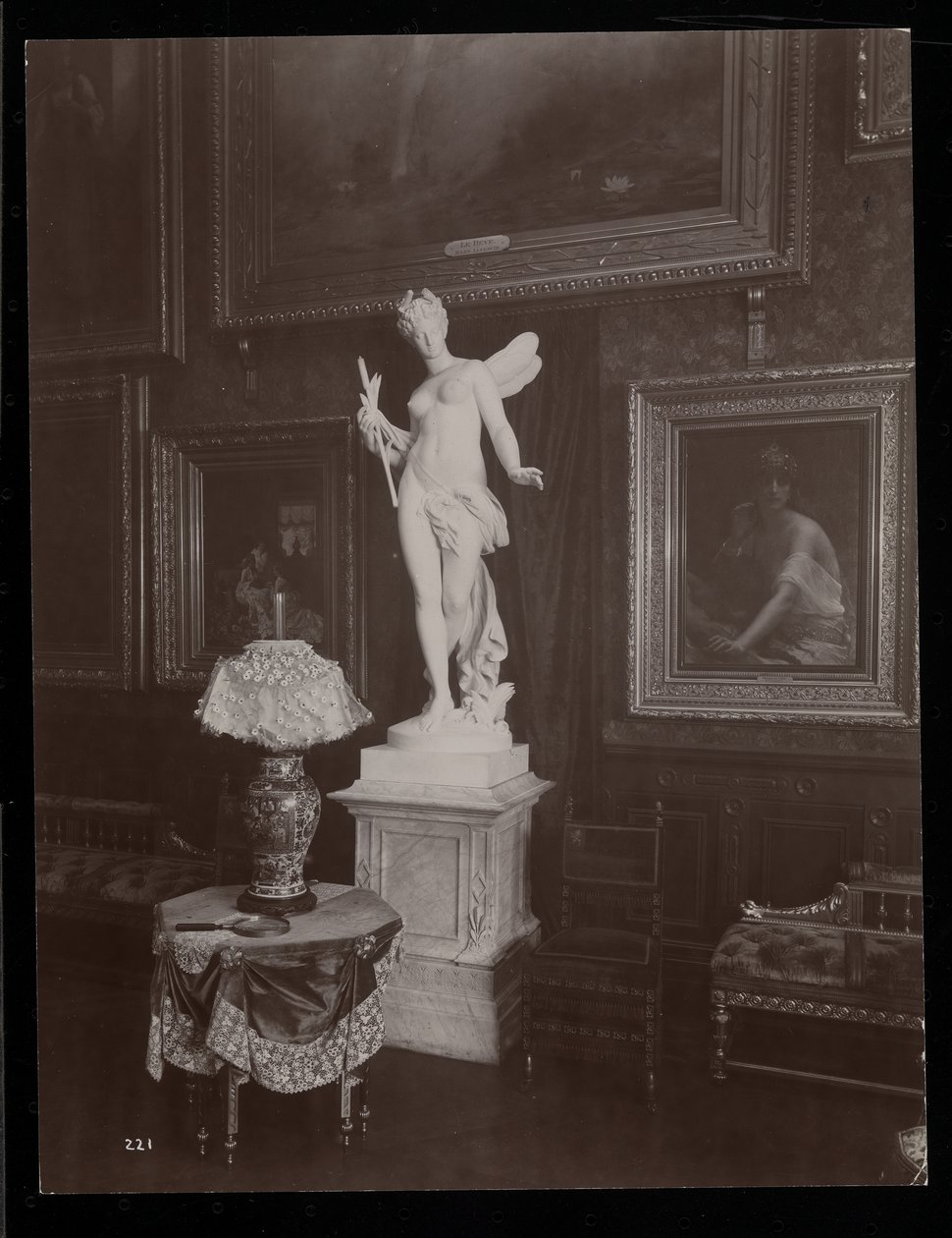 Bayan William Astor konutu, 5th Avenue ve 34th Street, New York, 1894 (gümüş jelatin baskı) by Byron Company