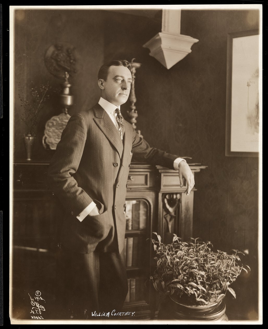 William Courtney, c.1914 (gümüş jelatin baskı) by Byron Company