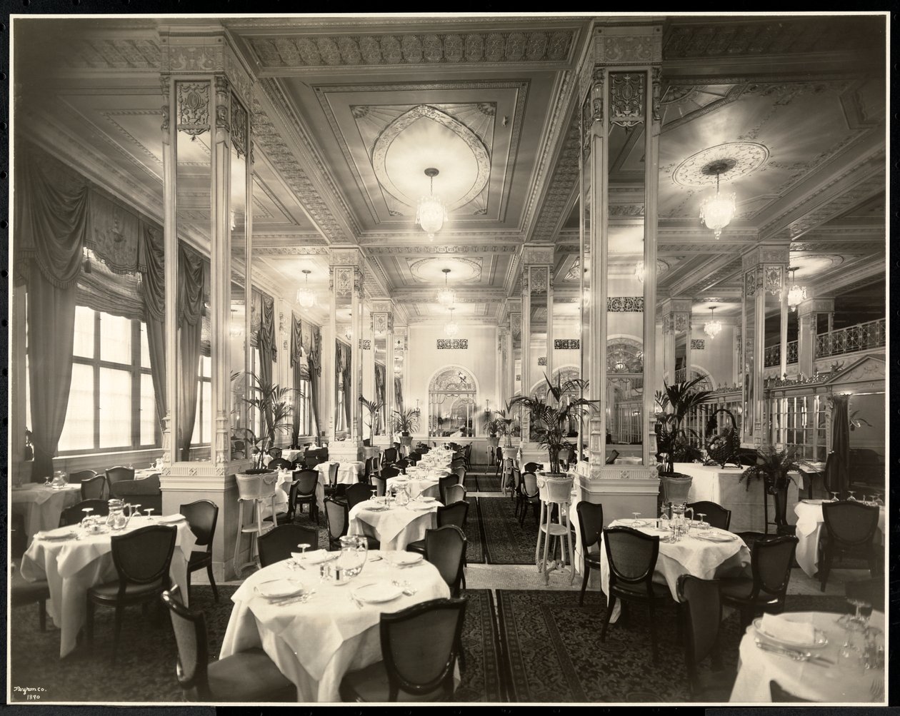 Robert Treat Hotel