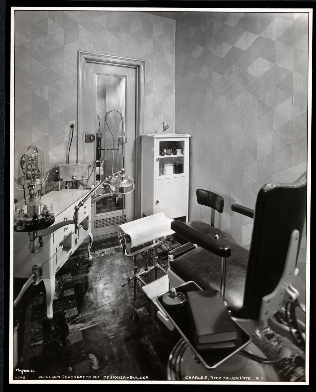 Interior view of the chiropodist room at Charles of the Ritz beauty salon in the Ritz Tower Hotel, Park Avenue and 57th St, New York, 1932 (silver gelatin print) by Byron Company