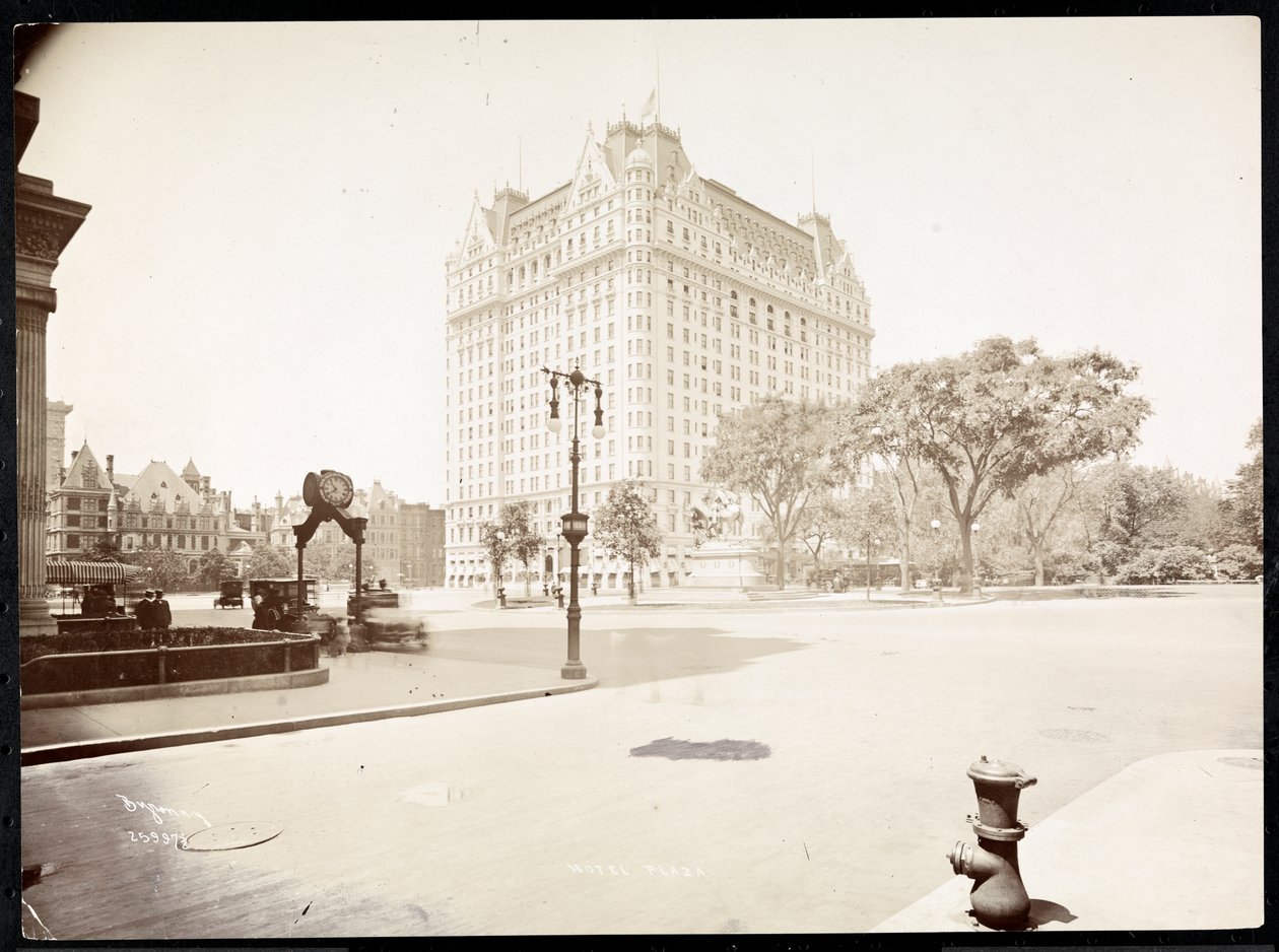 The Plaza Hotel, 5th Avenue ve 59th Street, New York, 1907 (gümüş jelatin baskı) by Byron Company