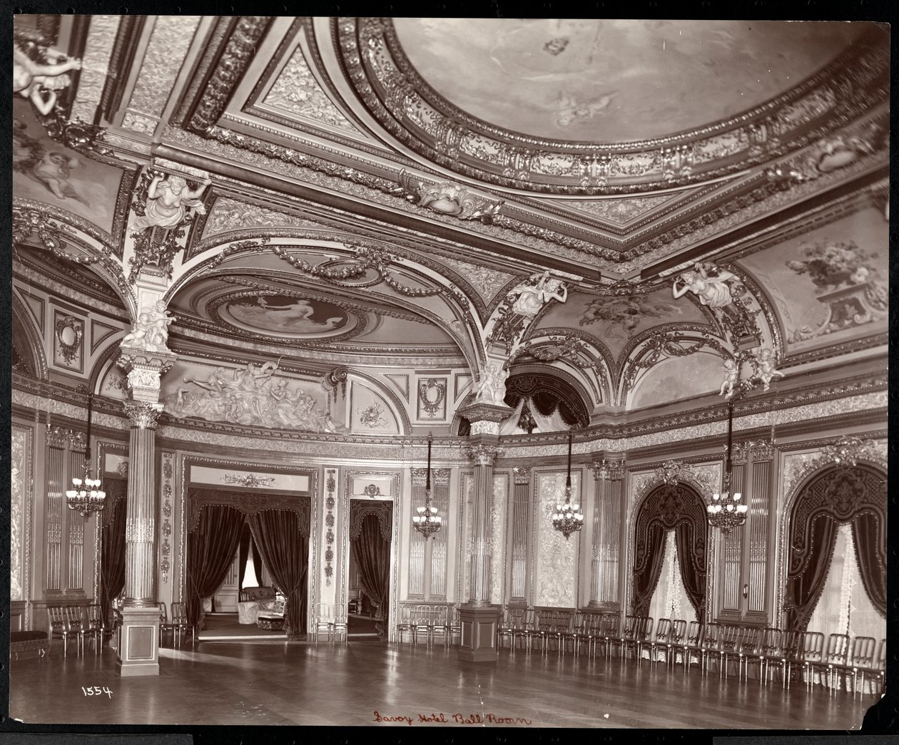 Hotel Savoy