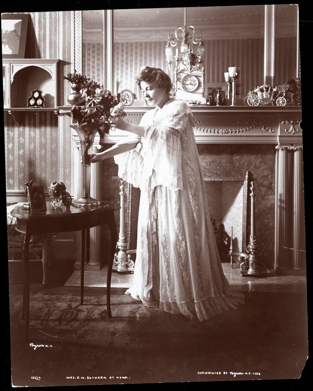 Virginia Harned (Bayan E.H. Sothern, 1.) 1902 (gümüş jelatin baskı) by Byron Company