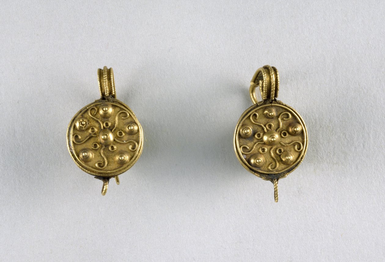 ಡಿಸ್ಕ್ ಕಿವಿಯೋಲೆಗಳು, c.1 ನೇ ಶತಮಾನದ (ಚಿನ್ನ) ಟರ್ಕ್ by Byzantine