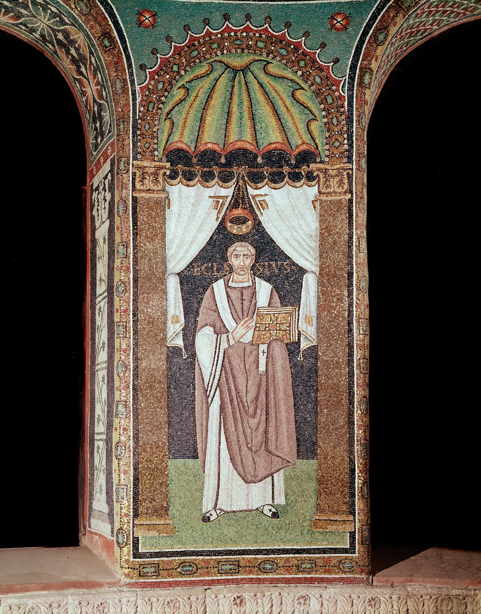 Piskopos ecclesia (Mozaiklerin detayı, 6. yüzyıl) by Byzantine School